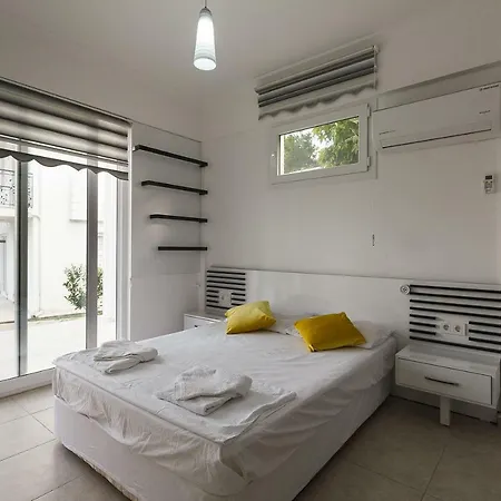 Lejlighed Das Familienfreundliche Maisonette Nese Mit Direktem Zugang Zum Pool Fethiye